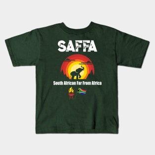 Saffa South African far from Africa braai t shirt Kids T-Shirt